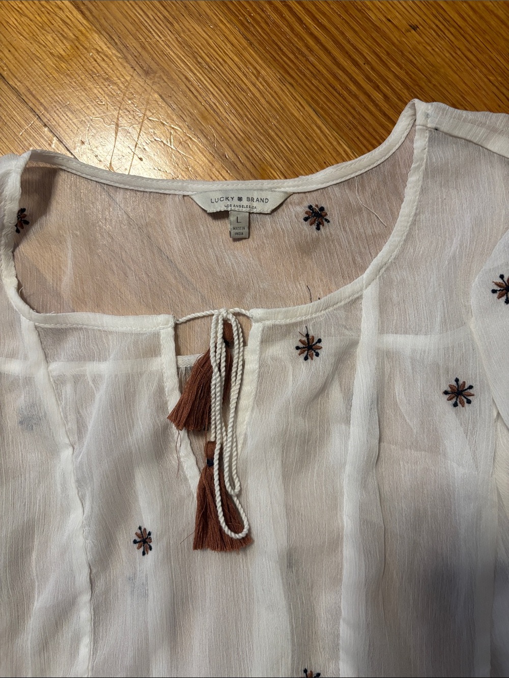 Lucky Brand White Embroidered V-Neck Tunic Top with Tassels - Picture 3 of 7
